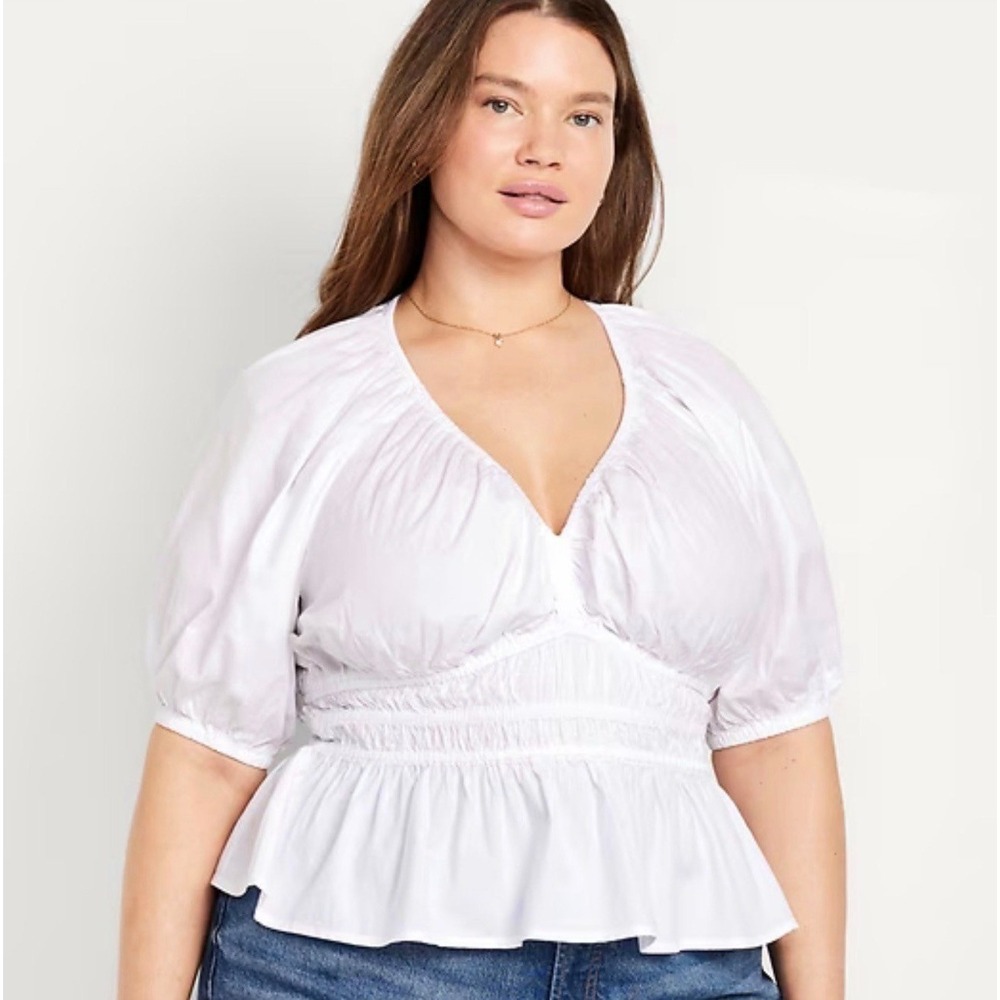 NWT‎ Old Navy Smocked V Neck Peplum Top White Lillies Beach Sz 4X